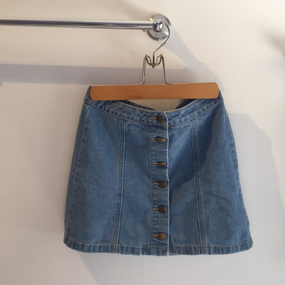 Blue jean mini skirt, lightly worn, size Small